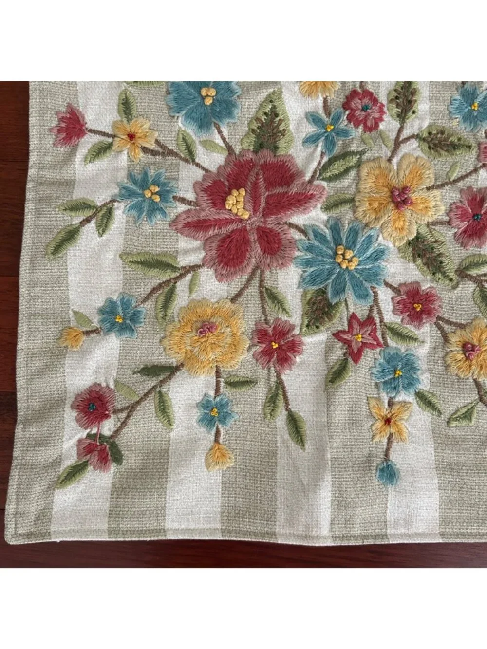 New Potterybarn Jean Floral Embroidered Reversible Pillow Cover